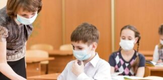 В Украине из-за коронавируса назревает “холодная война“ между учителями и родителями школьников - today.ua