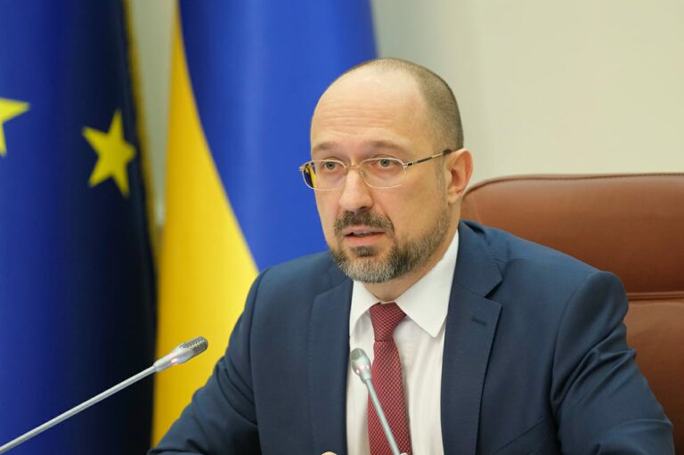 В Україні послаблять карантин: Шмигаль заявив про падіння захворюваності коронавірусом - today.ua