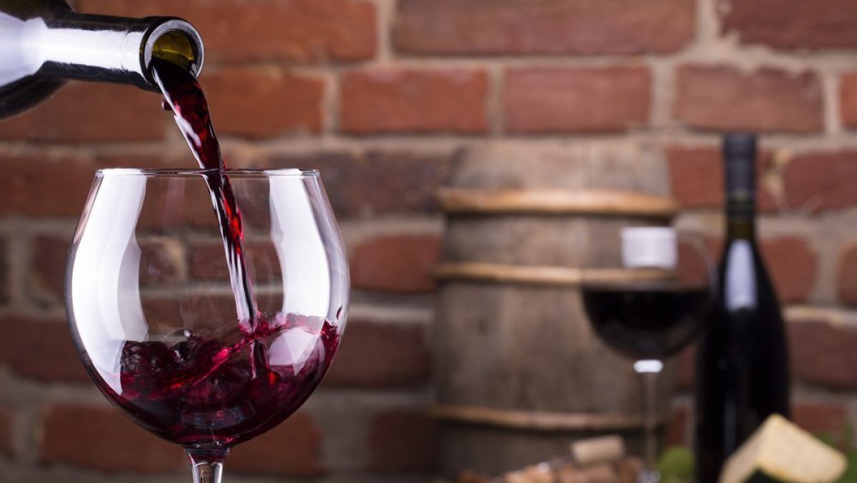Вино спасет от коронавируса: ученые пришли к невероятному открытию