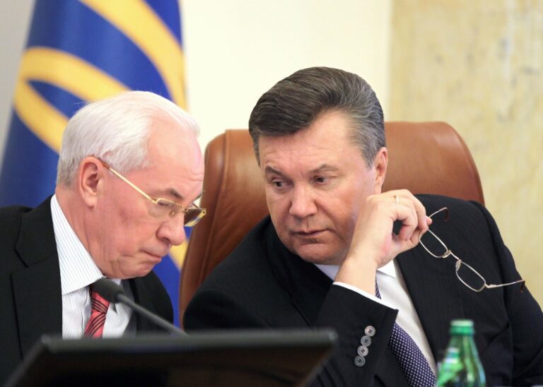 Азаров - кращий прем'єр України, а Януковича погубили сини: шокуючі свідчення Богдана - today.ua
