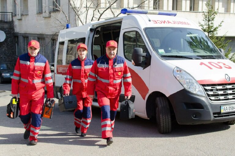 Тариф на вызов скорой помощи повысят в два раза: медики поддержали идею МОЗ - today.ua