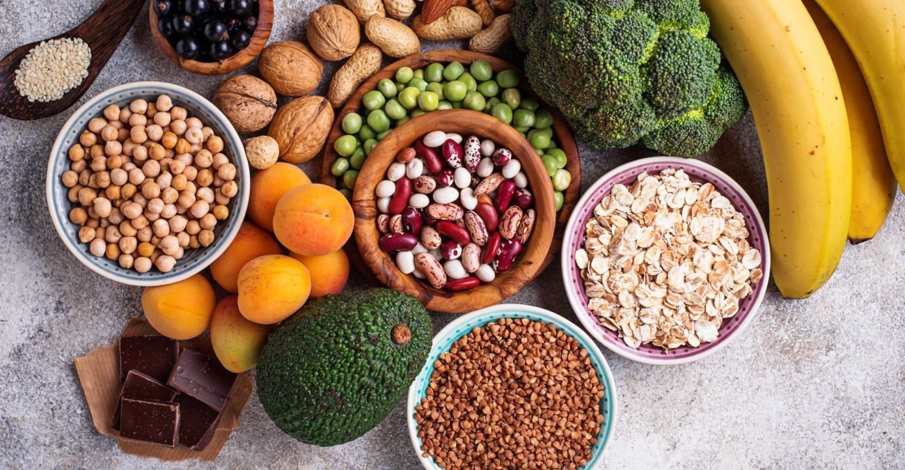 Якого вітаміну не вистачає в організмі, якщо скаче тиск, болить голова і поганий настрій - today.ua