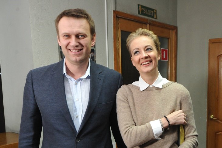 Навальный ощущал присутствие жены даже в коме: “Она приходит и становится главной“ - today.ua