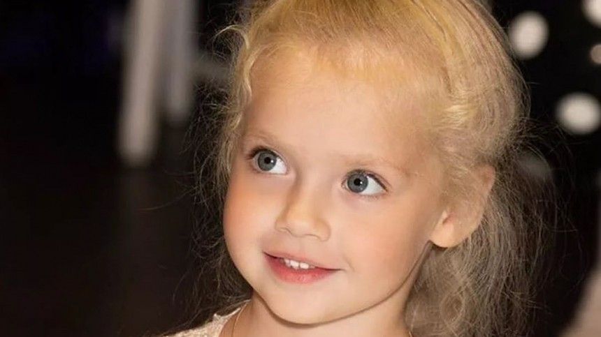 Дочь Пугачевой нагадала на ромашке жениха: Не будет любить – ух ему! - today.ua