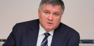 Міністр Аваков різко відреагував на позицію Фокіна щодо Донбасу: “Гнати, як мінімум, знову на пенсію“ - today.ua
