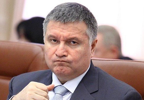 У Зеленского снова заговорили про отставку Авакова: “Проще распустить Кабмин...“     - today.ua