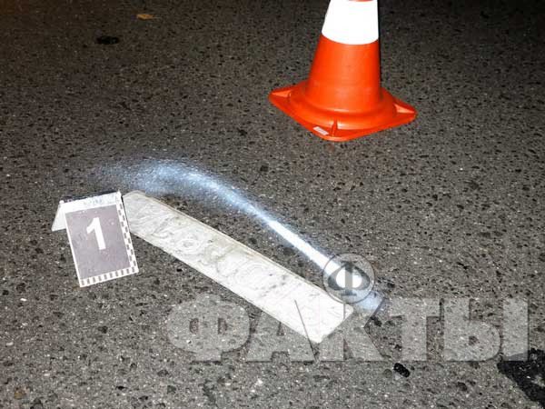 До тротуара оставалось пару метров: в ночном ДТП посреди Киева погиб пешеход - today.ua