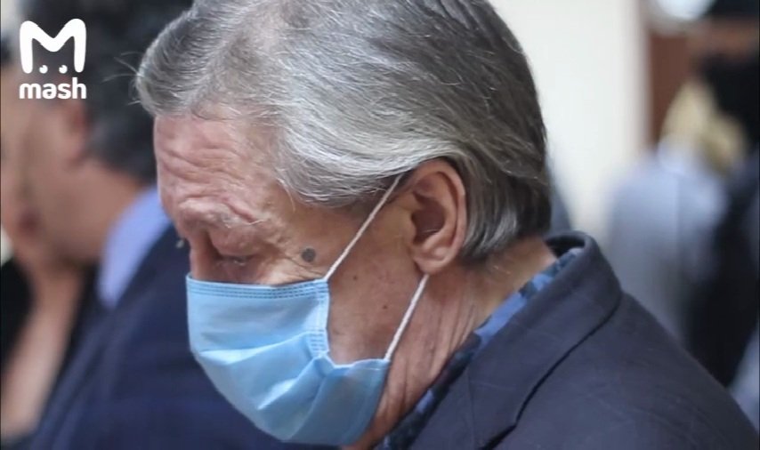 Суд признал Михаила Ефремова виновным в летальном ДТП: 8 лет колонии - не помог даже обморок жены - today.ua