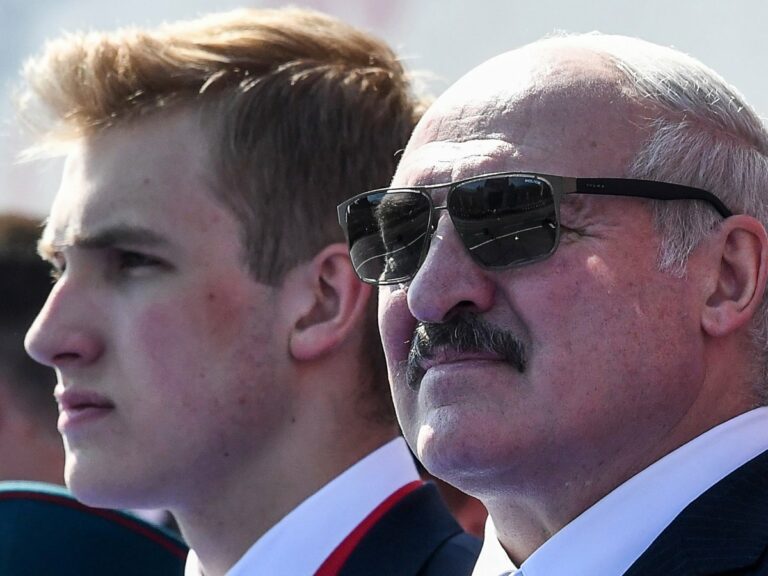 Сын Лукашенко сменил фамилию после переезда в Москву  - today.ua