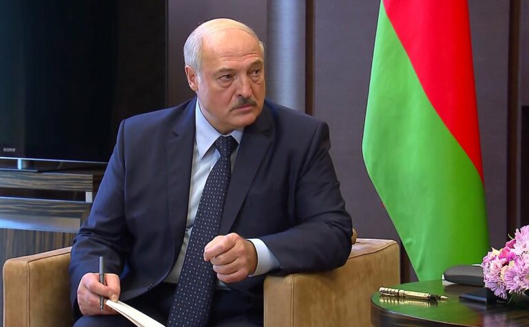 Лукашенко перестанет быть президентом Беларуси 5 ноября: в Европарламенте сделали заявление  - today.ua