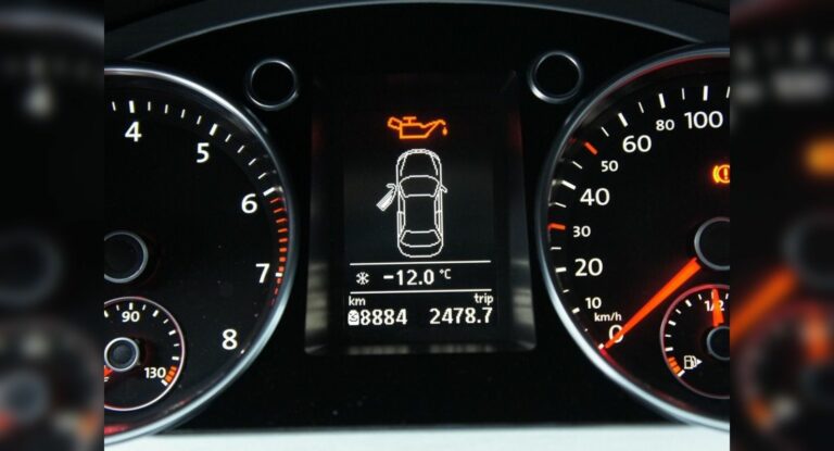 Що робити, якщо загорівся індикатор «маслянки», а масла в машині немає? - today.ua