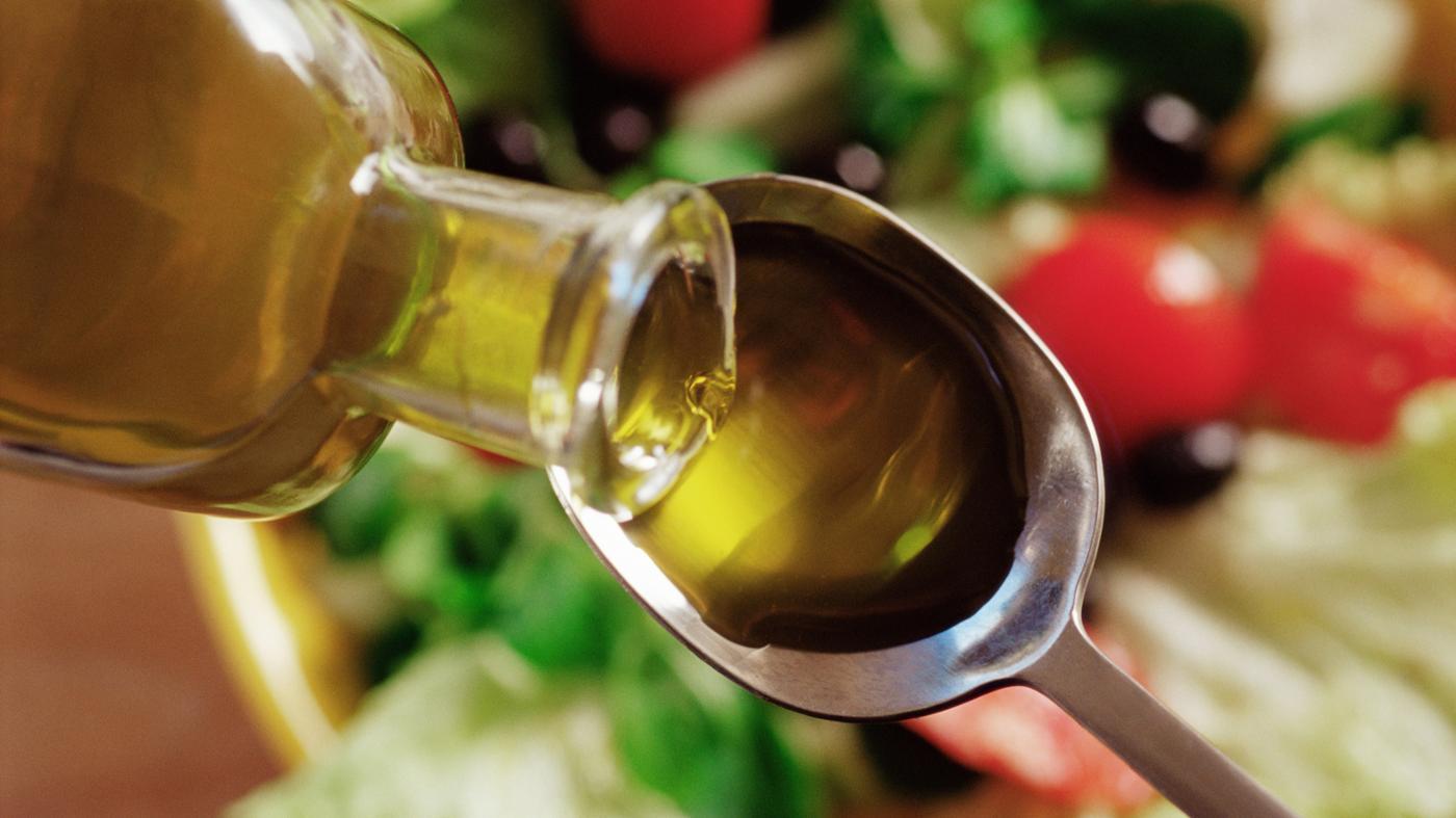 Як відрізнити якісну оливкову олію від фальсифікату