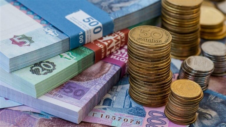 Разрыв между зарплатой и пенсией в Украине будет возрастать, - Лазебная - today.ua