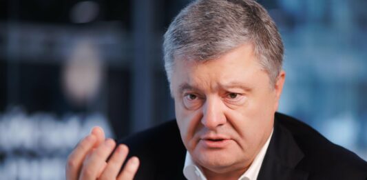 Порошенко гостро відреагував на можливість скасування безвізу в Україні: у всьому звинувачує Зеленського - today.ua