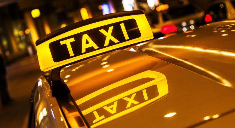 В правительстве рассказали, что ждет нелегальных таксистов: штрафы и полное разорение - today.ua