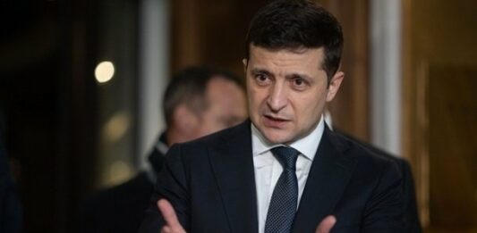 Зеленський відреагував на заяву Арахамії про “прольоти“ на виборах: “Закінчуйте стелити собі соломку“ - today.ua