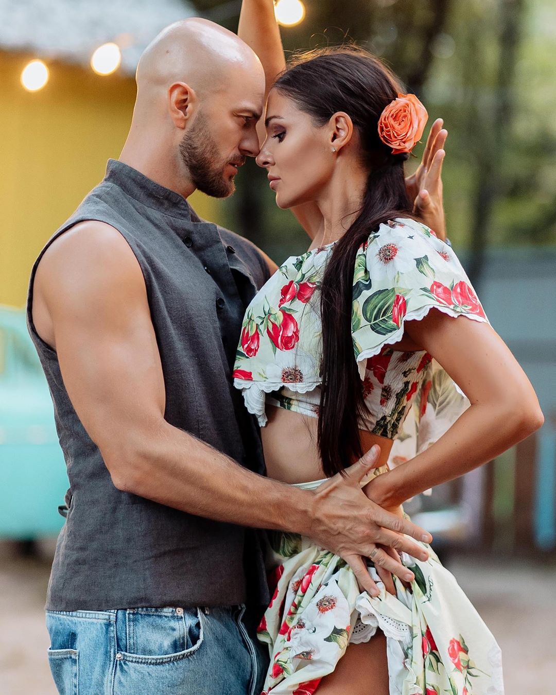 Влад Яма с женой зажгли Сеть страстным танцем: любовь и нежность в каждом движении
