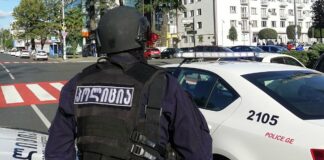 У Грузії силовики звільнили заручників із захопленого банку: озброєний грабіжник у розшуку - today.ua