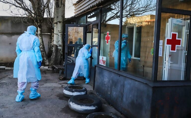 Коронавірус в Україні набирає обертів: за добу захворіли понад сім тисяч осіб - today.ua