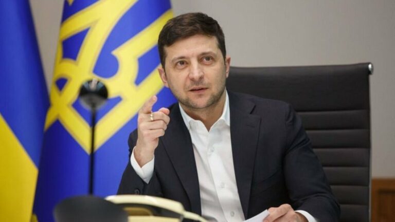 Зеленський звинуватив народних депутатів у розкраданні земель і виправдався за новий закон - today.ua