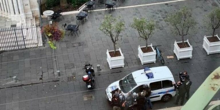 Теракт в Ницце: вооруженный человек с криком «Аллах акбар» напал на прохожих в базилике Нотр-Дам - today.ua