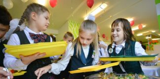 Школьные столовые будут готовить только полезную пищу: Минздрав пересмотрел детское меню - today.ua