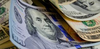 Курс доллара в Украине взлетел до рекордных показателей: эксперты дали прогноз до конца года    - today.ua
