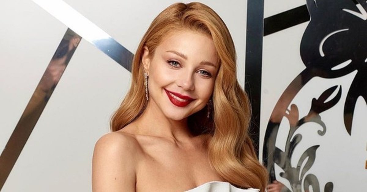 Тина Кароль призналась в семейных проблемах: певица рассказала о трудностях в общении с родными - today.ua