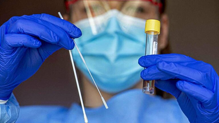 Новий антирекорд: в Україні вперше зафіксовано понад 5 тисяч нових випадків коронавіруса - today.ua