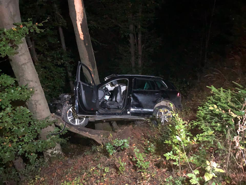 Смертельна нічна ДТП в Яремче: машина з людьми зірвалась в урвище - today.ua