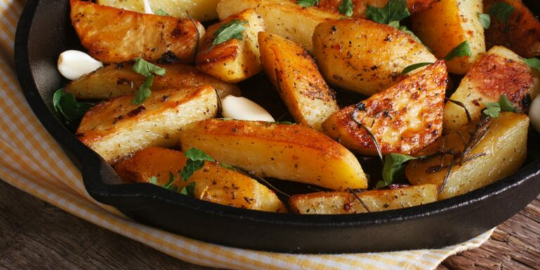 Как приготовить идеальный жареный картофель: повар поделился главным секретом  - today.ua
