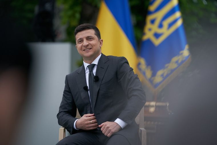 В Офісі президента розкрили загадкові п'ять питань, які хочуть поставити українцям
