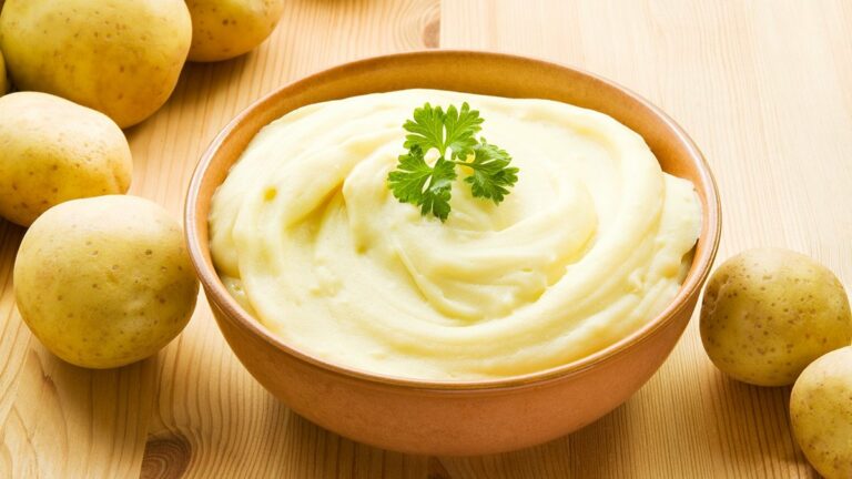 Почему картофельное пюре вкуснее в ресторанах, чем дома: три секрета шеф-поваров - today.ua
