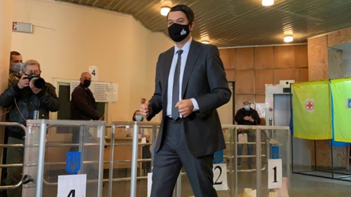 Спикер Верховной Рады Дмитрий Разумков не ответил на пять вопросов президента