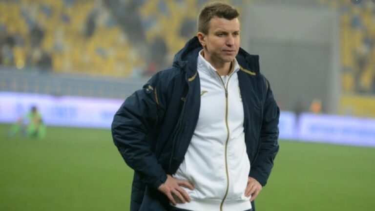 У Руслана Ротаня пропали сбережения в ПриватБанке: кого обвинил футбольный тренер - today.ua