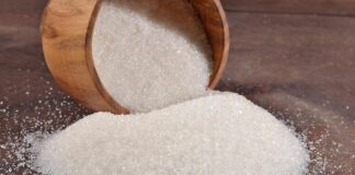 Пішов слідом за сіллю: аналітики розповіли про дефіцит цукру в Україні - today.ua