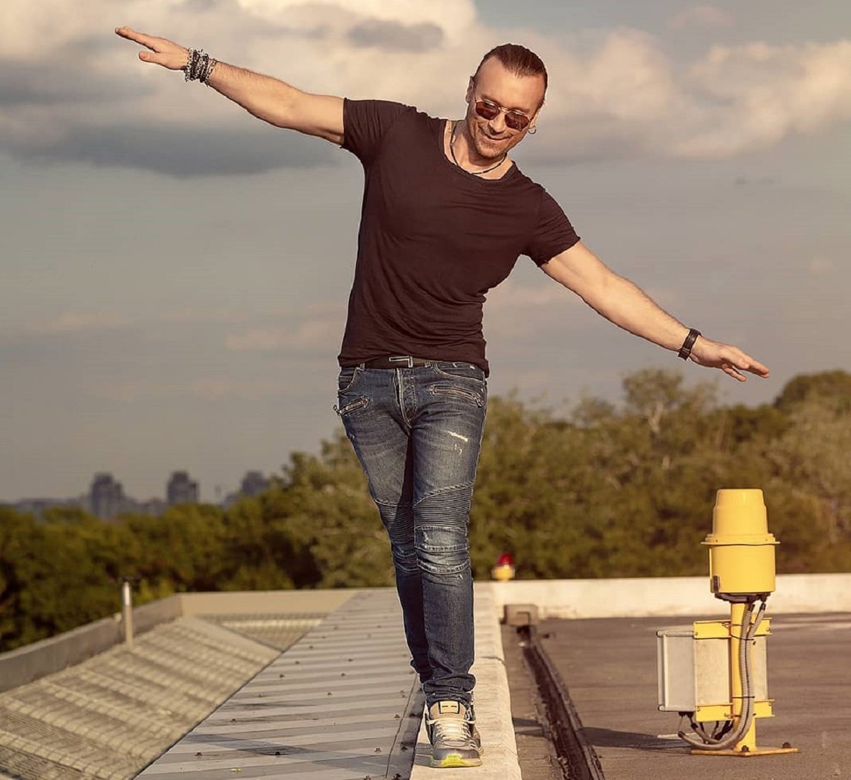 Олег Винник приміряв новий класний імідж: «Оййй, який гарний» - today.ua