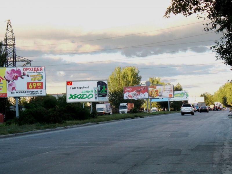 Комітет ВР схвалив заборону розміщення реклами на дорогах