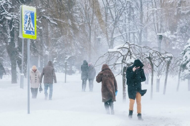Прогноз погоды на выходные: мокрый снег обрушится на Украину в ближайший уикэнд - today.ua