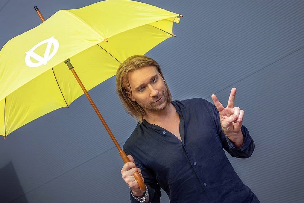 Олег Винник поскаржився на неприємні наслідки коронавіруса: співак насилу відновлюється - today.ua