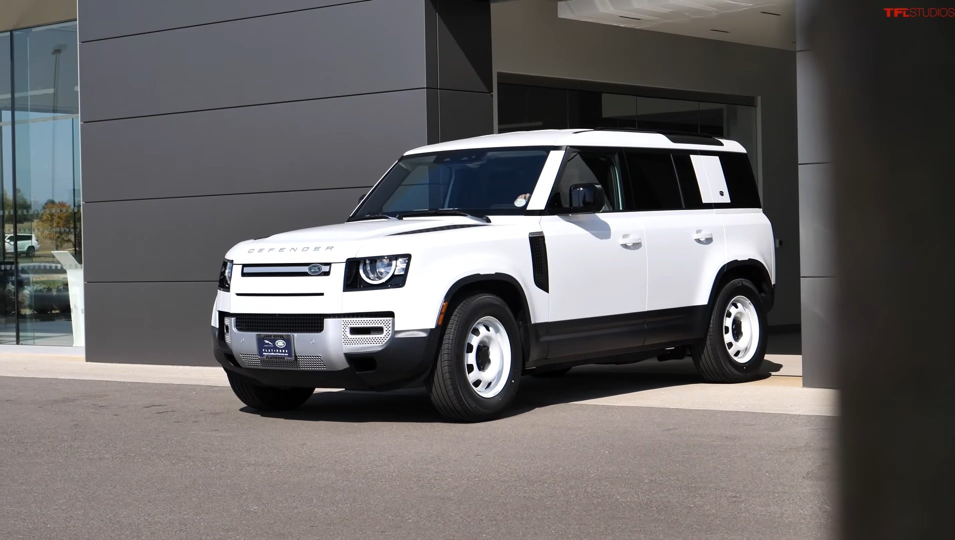 Новий Land Rover Defender виявився менш надійним, ніж стара версія - today.ua