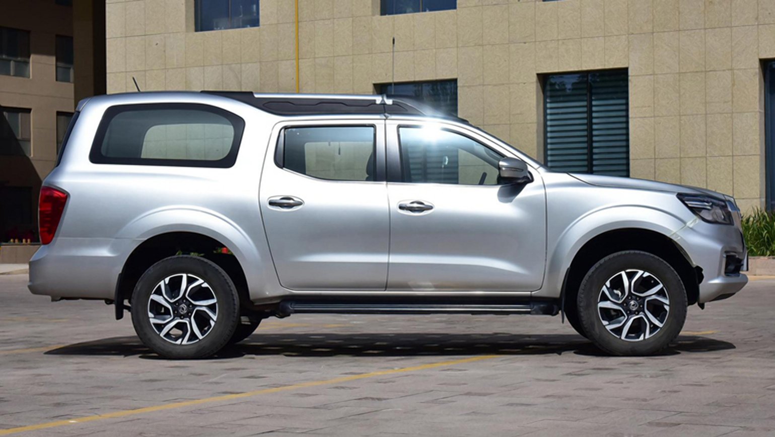 Nissan запустил продажи внедорожника за 22 тысячи долларов - today.ua