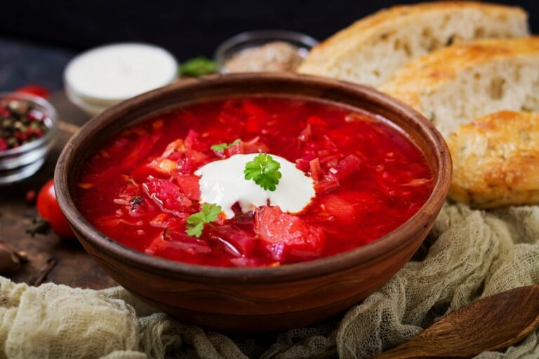 Украинский борщ попал в ТОП-20 лучших в мире супов по рейтингу CNN - today.ua