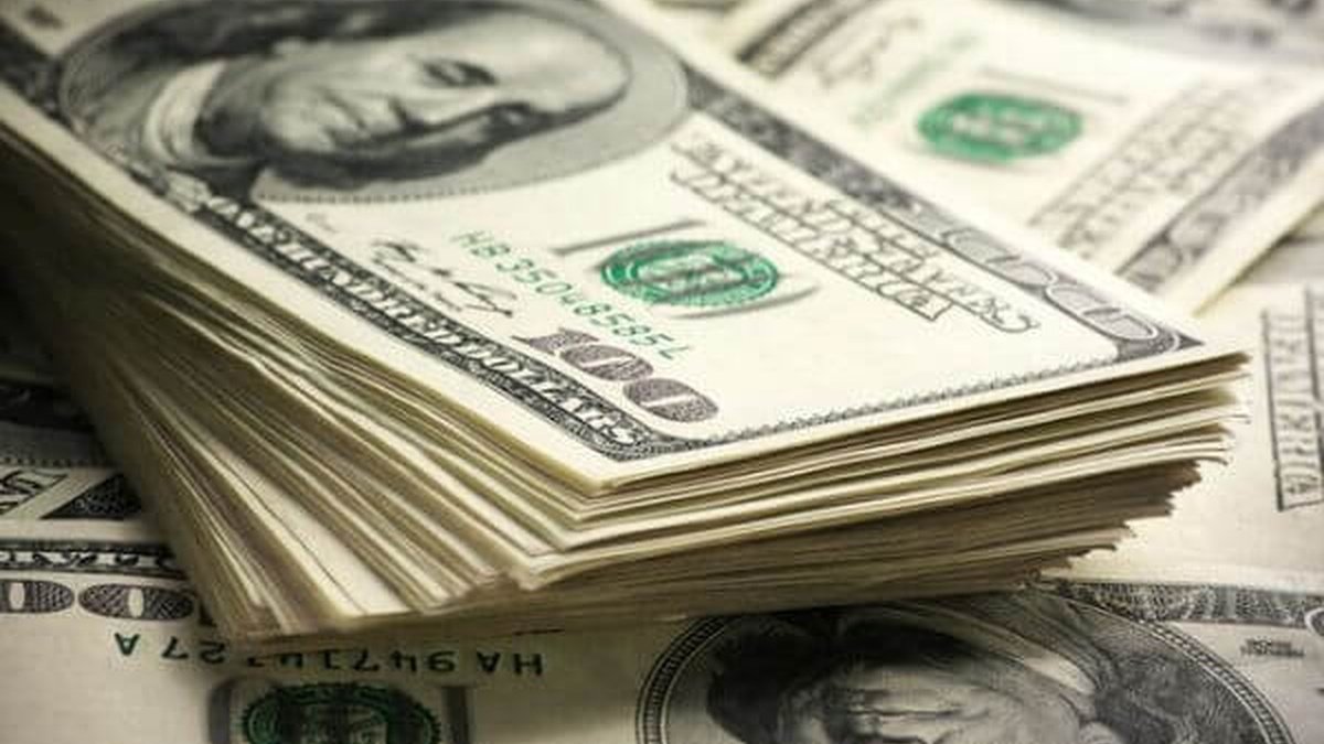 Яким буде курс долара на наступному тижні: аналітики виступили із заявою