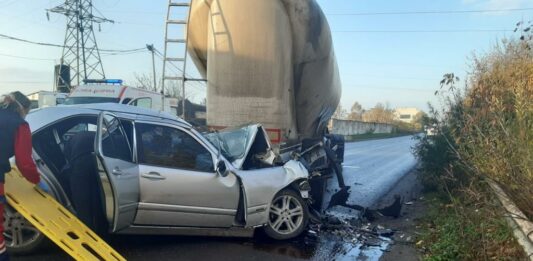 Трагическое ДТП на Львовщине: в столкновении легковушки с автопоездом погибли молодые люди - today.ua