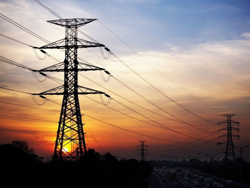 Беларусь возобновила поставки электроэнергии в Украину: раскрыта причина временного прекращения импорта
