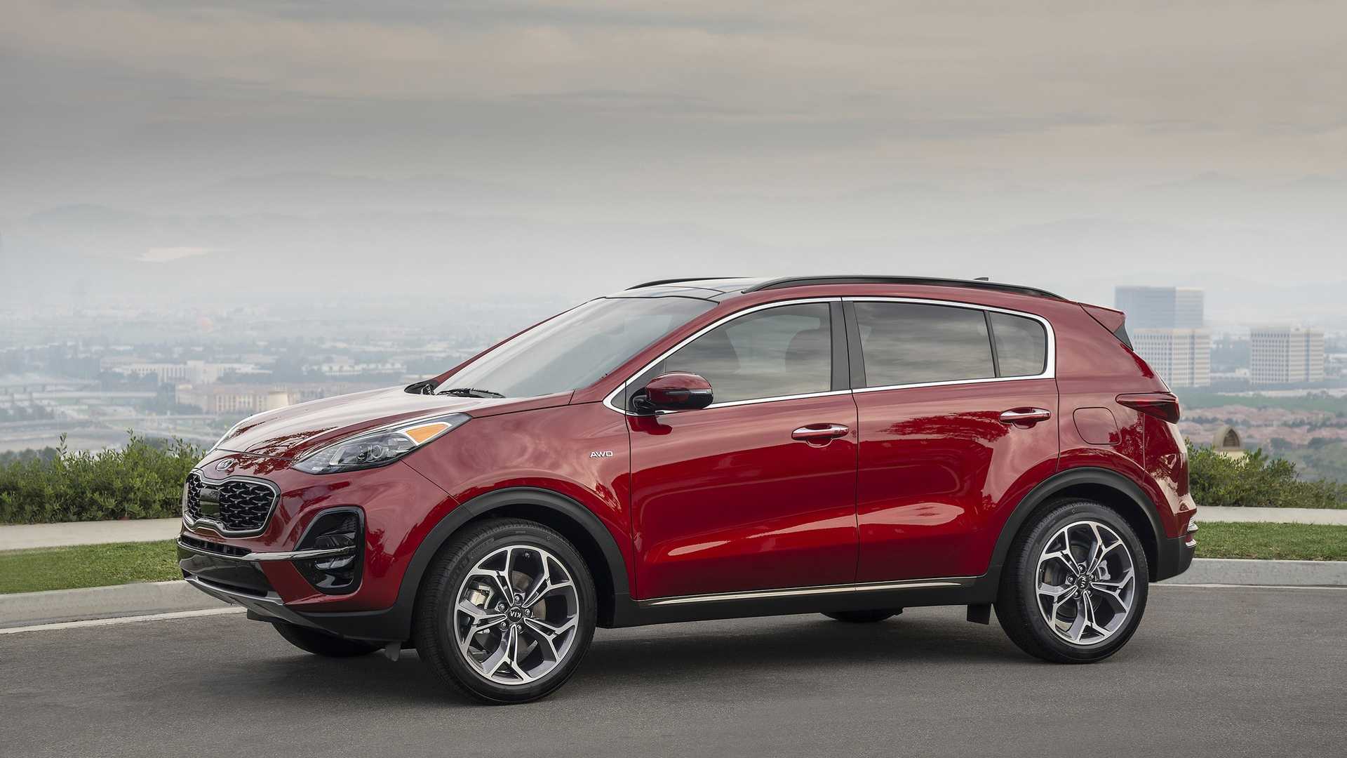 Відомо, скільки зарплат українцям потрібно відкласти на Kia Sportage