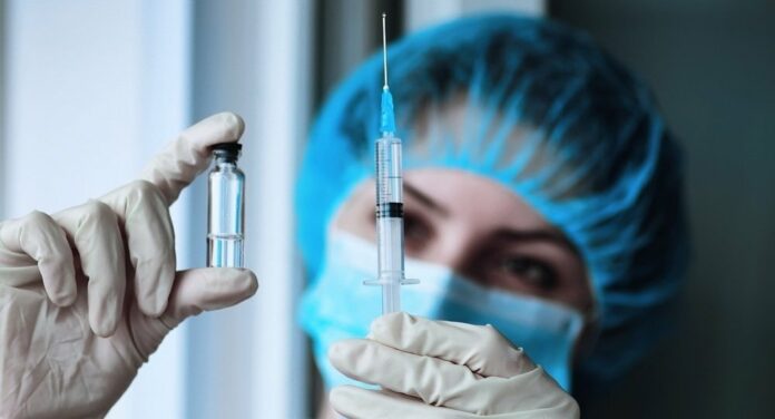 Україна закупила вакцину від коронавірусу тільки для 5% населення країни