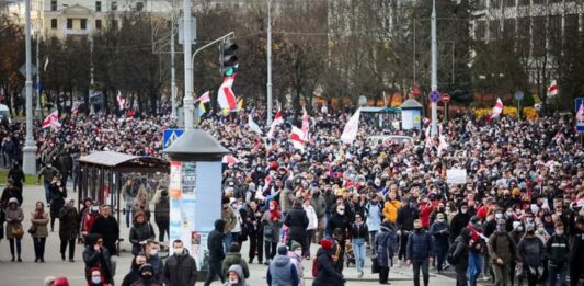 У Мінську на недільному Марші проти терору пролунали постріли: подробиці з Білорусі - today.ua