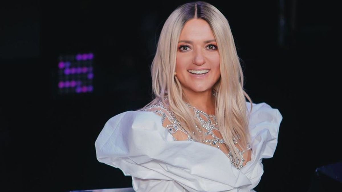 Наталья Могилевская показала поцелуй со своим 90-летним учителем по танцам - today.ua